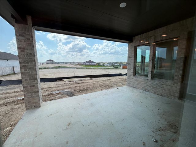 129 Clancy DR, Liberty Hill, TX 78642