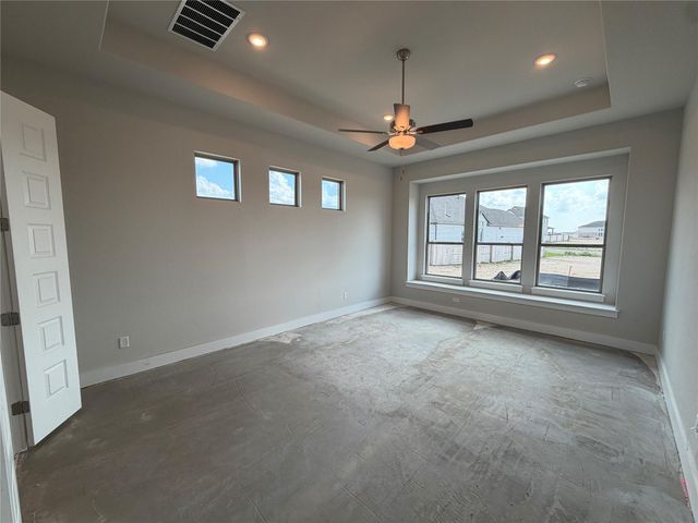 129 Clancy DR, Liberty Hill, TX 78642