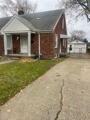 23784 Brittany Avenue, Eastpointe, MI 48021