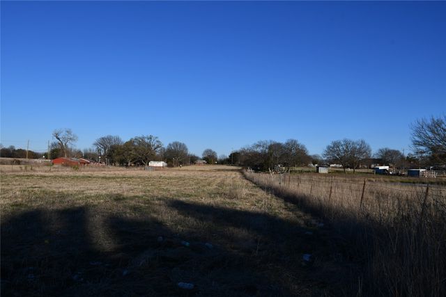 2121 S Hampton Road, Glenn Heights, TX 75154