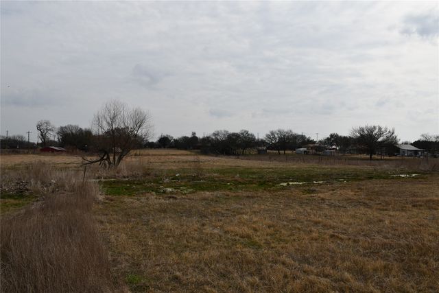 2121 S Hampton Road, Glenn Heights, TX 75154