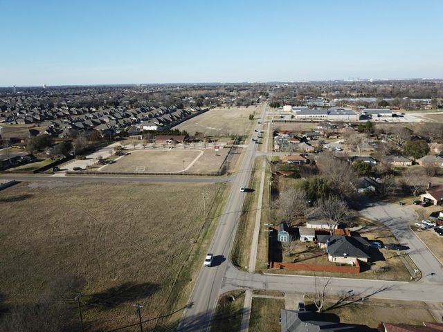 2121 S Hampton Road, Glenn Heights, TX 75154