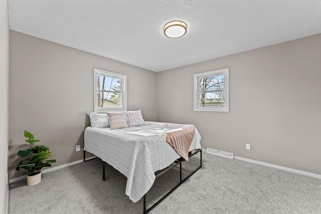 513 W 2nd Street, Reedsburg, WI 53959