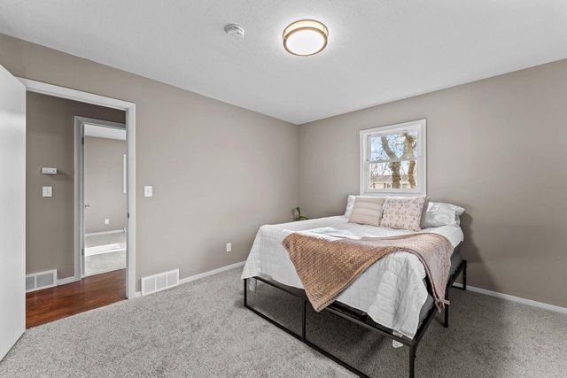 513 W 2nd Street, Reedsburg, WI 53959