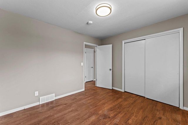 513 W 2nd Street, Reedsburg, WI 53959