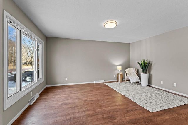 513 W 2nd Street, Reedsburg, WI 53959