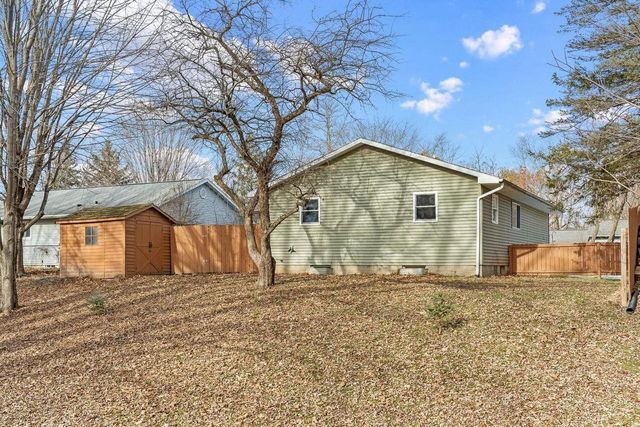 513 W 2nd Street, Reedsburg, WI 53959