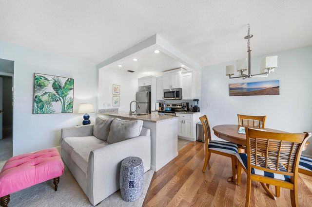 4201 S Ocean Boulevard J7, South Palm Beach, FL 33480