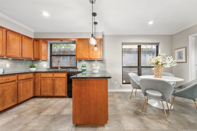 4704 Shady Ridge Court, Fort Worth, TX 76109