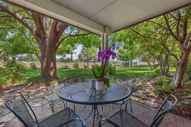 4704 Shady Ridge Court, Fort Worth, TX 76109