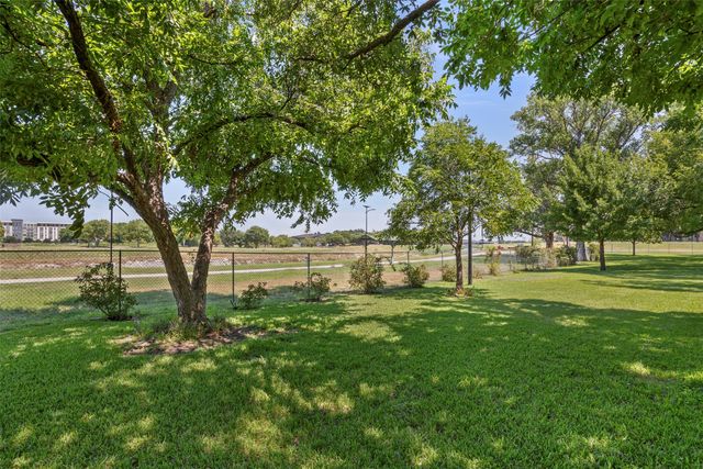 4704 Shady Ridge Court, Fort Worth, TX 76109