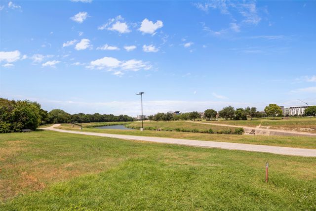 4704 Shady Ridge Court, Fort Worth, TX 76109