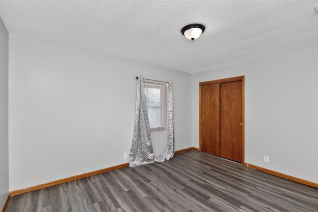 807 W 3rd Avenue, Indianola, IA 50125