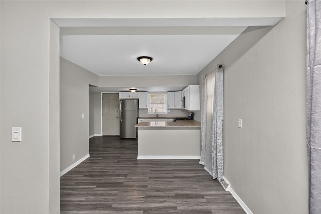 807 W 3rd Avenue, Indianola, IA 50125