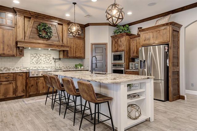 2017 Providence Drive, Norman, OK 73071