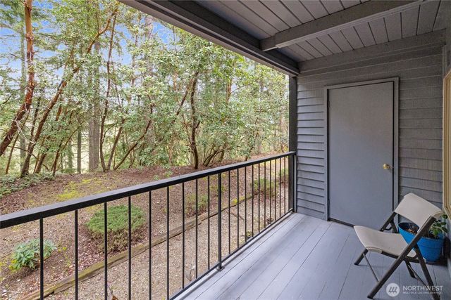 8605 Zircon Drive SW #C4, Lakewood, WA 98498