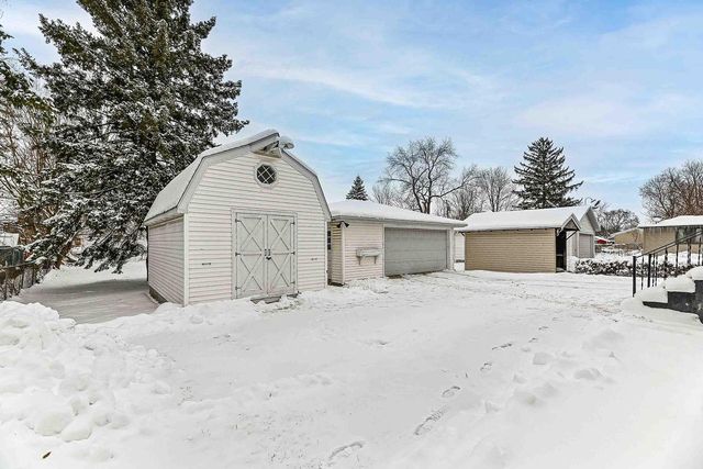 925 E Wisconsin STREET, Delavan, WI 53115