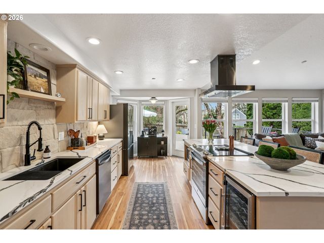 14346 ANN Dr, Oregon City, OR 97045