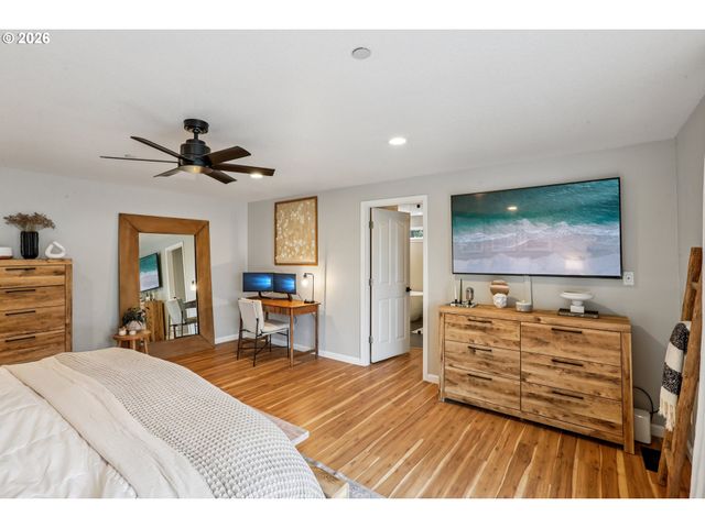 14346 ANN Dr, Oregon City, OR 97045