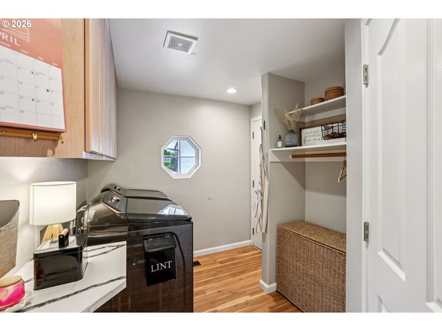 14346 ANN Dr, Oregon City, OR 97045