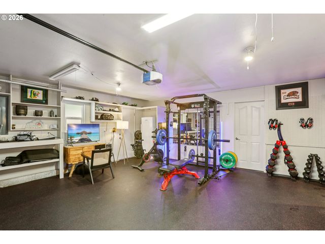 14346 ANN Dr, Oregon City, OR 97045