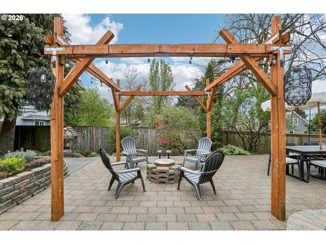 14346 ANN Dr, Oregon City, OR 97045