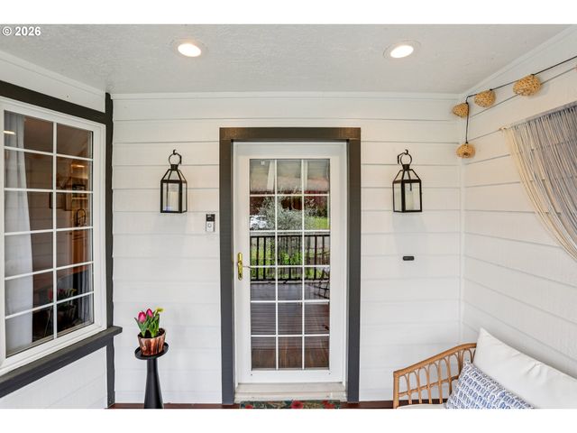 14346 ANN Dr, Oregon City, OR 97045