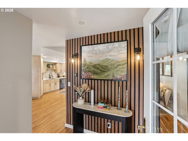 14346 ANN Dr, Oregon City, OR 97045