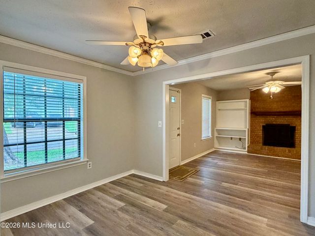 102 Marys Cove, Clinton, MS 39056