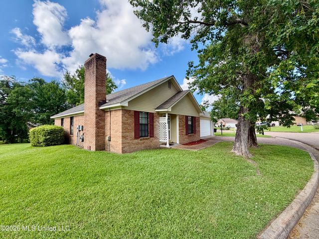 102 Marys Cove, Clinton, MS 39056