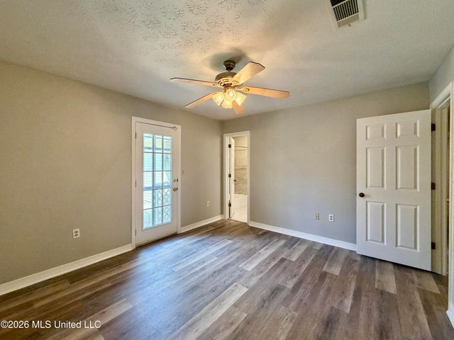 102 Marys Cove, Clinton, MS 39056