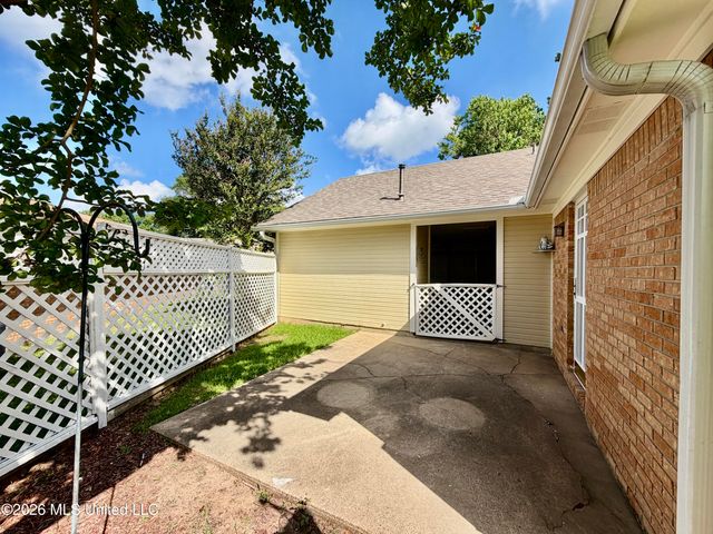 102 Marys Cove, Clinton, MS 39056
