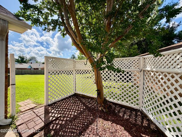 102 Marys Cove, Clinton, MS 39056