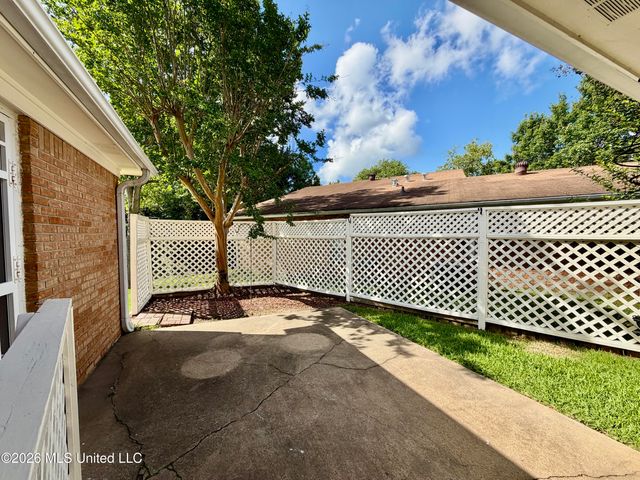 102 Marys Cove, Clinton, MS 39056