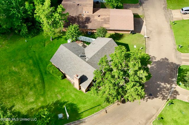 102 Marys Cove, Clinton, MS 39056