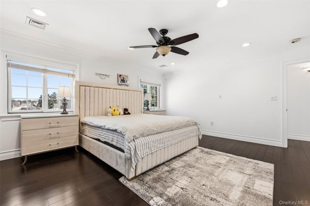 5013 Oceania Street, Oakland Gardens, NY 11364