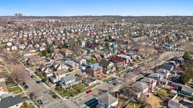 5013 Oceania Street, Oakland Gardens, NY 11364