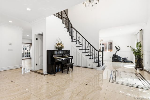 5013 Oceania Street, Oakland Gardens, NY 11364