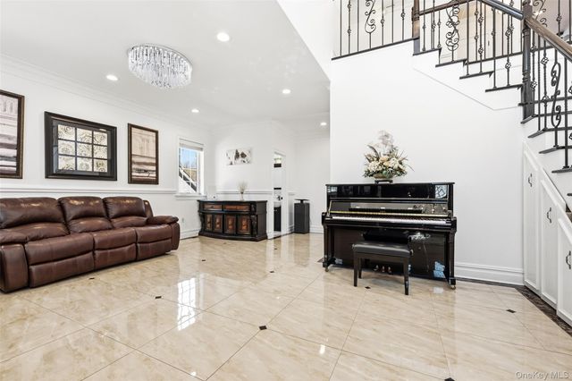 5013 Oceania Street, Oakland Gardens, NY 11364