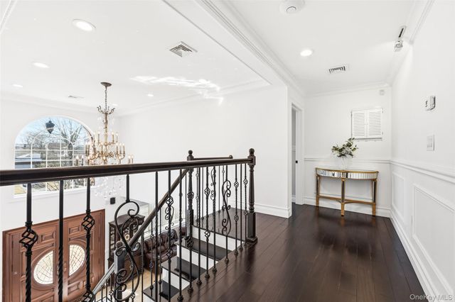 5013 Oceania Street, Oakland Gardens, NY 11364