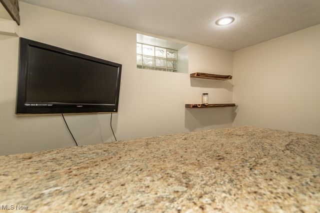 2243 Cranston Road, University Heights, OH 44118