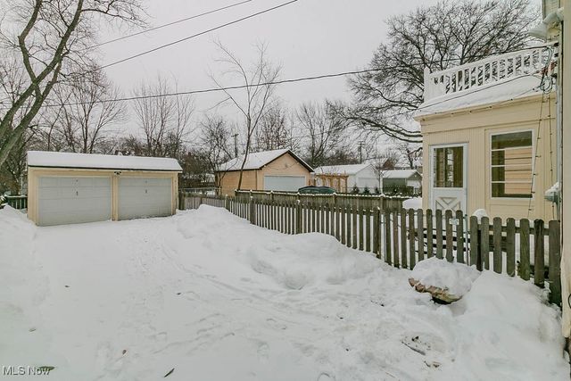 2243 Cranston Road, University Heights, OH 44118