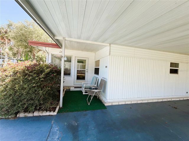 203 ASPEN CIRCLE, Leesburg, FL 34748