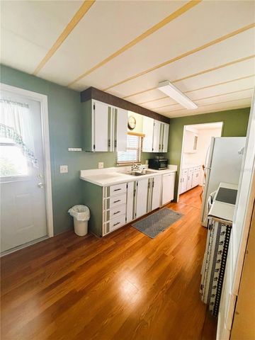 203 ASPEN CIRCLE, Leesburg, FL 34748