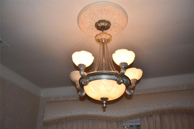 705 E Lamar Avenue, Crockett, TX 75835