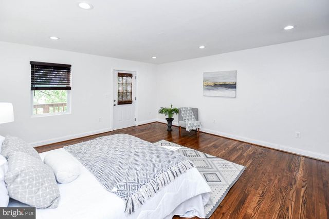 4504 NEW HAMPSHIRE AVE NW, Washington, DC 20011