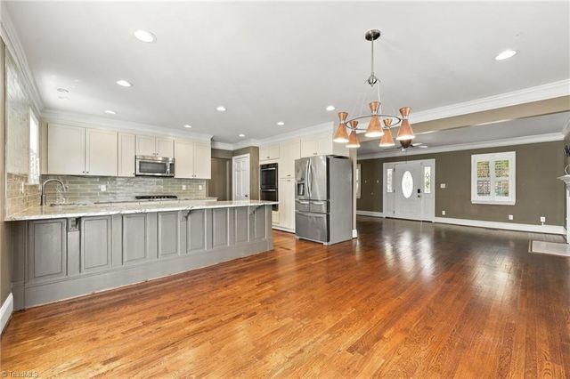 1111 Irving Street, Winston-salem, NC 27103