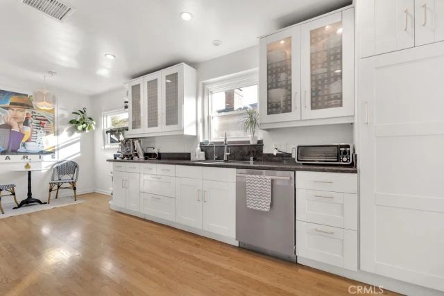 5727 Colbath, Valley Glen, CA 91401