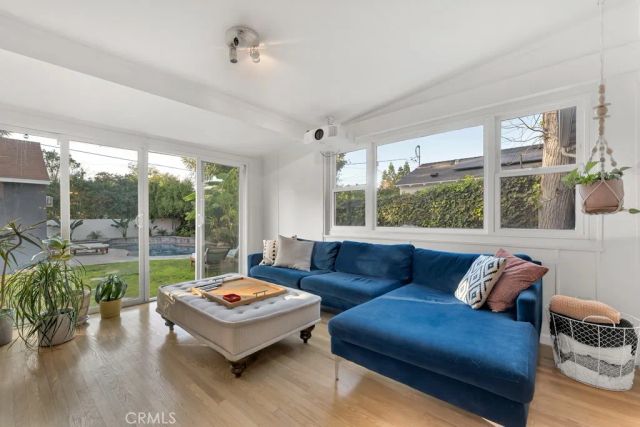 5727 Colbath, Valley Glen, CA 91401