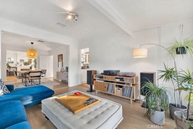 5727 Colbath, Valley Glen, CA 91401